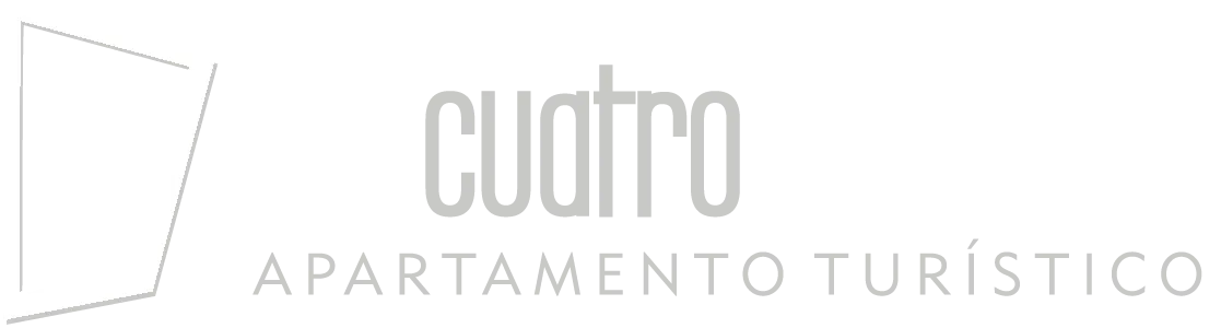 logotipo de Las Cuatro Esquinas apartamento turístico en blanco