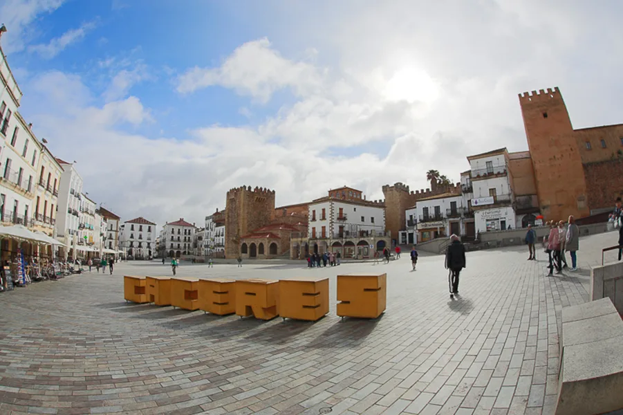 vista panorámica de la plaza mayor de Cáceres